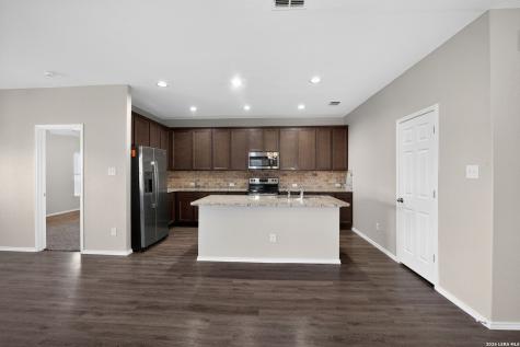7107 Capricorn Way Converse TX 78109