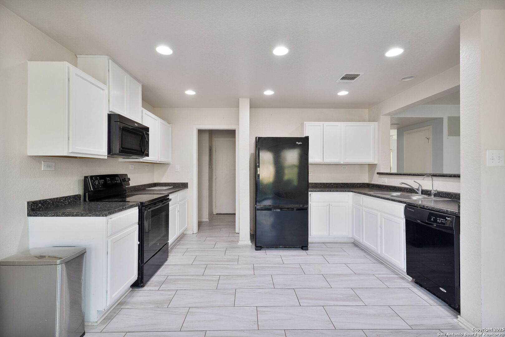 13219 Loma Sierra San Antonio TX 78233