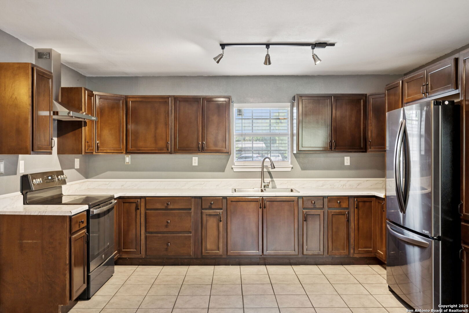 111 Tropicana Place San Antonio TX 78242