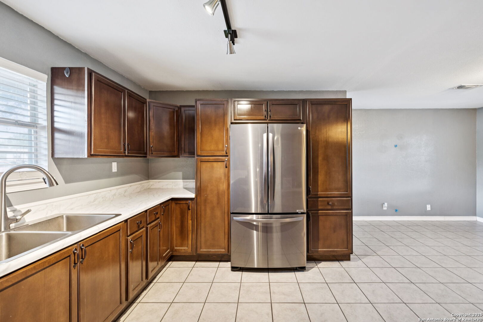 111 Tropicana Place San Antonio TX 78242