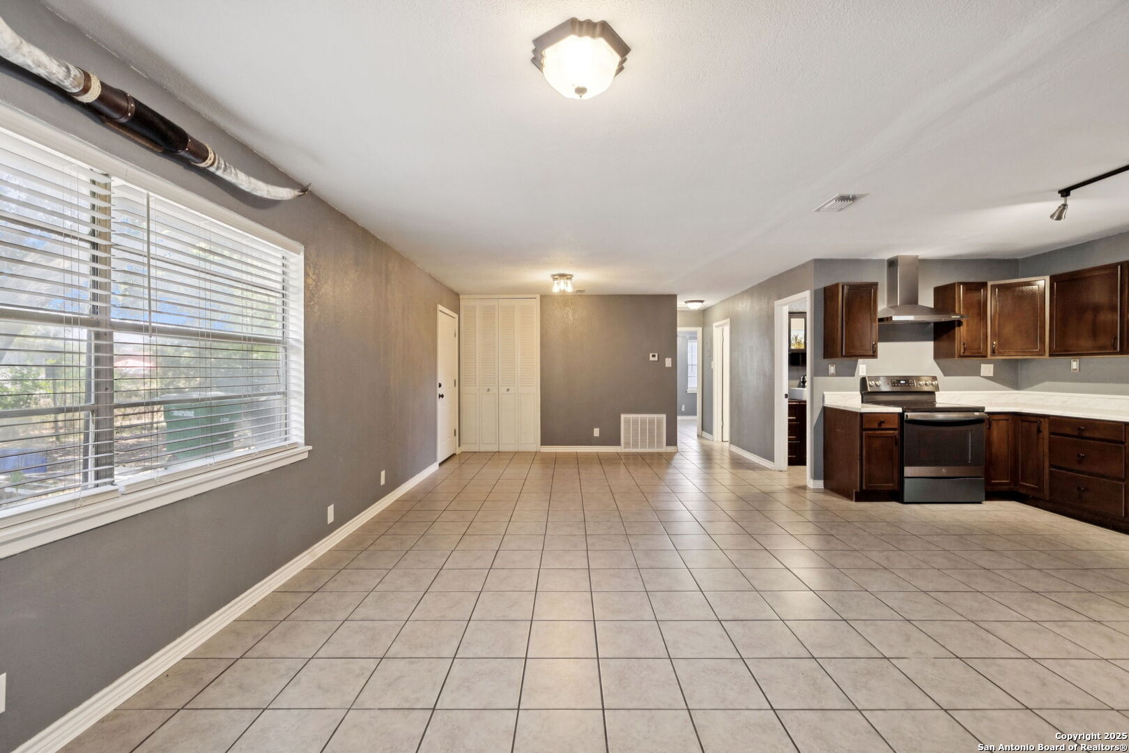 111 Tropicana Place San Antonio TX 78242