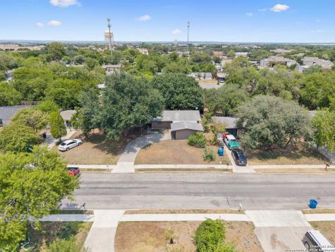 111 Tropicana Place San Antonio TX 78242