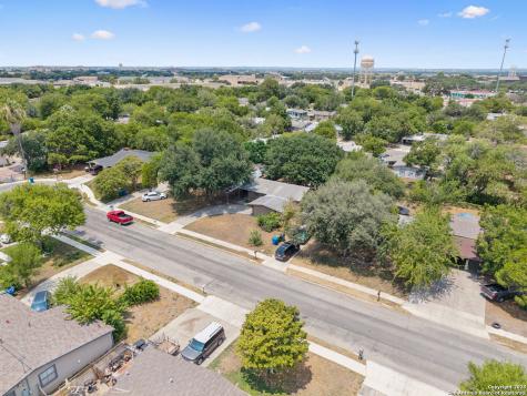 111 Tropicana Place San Antonio TX 78242