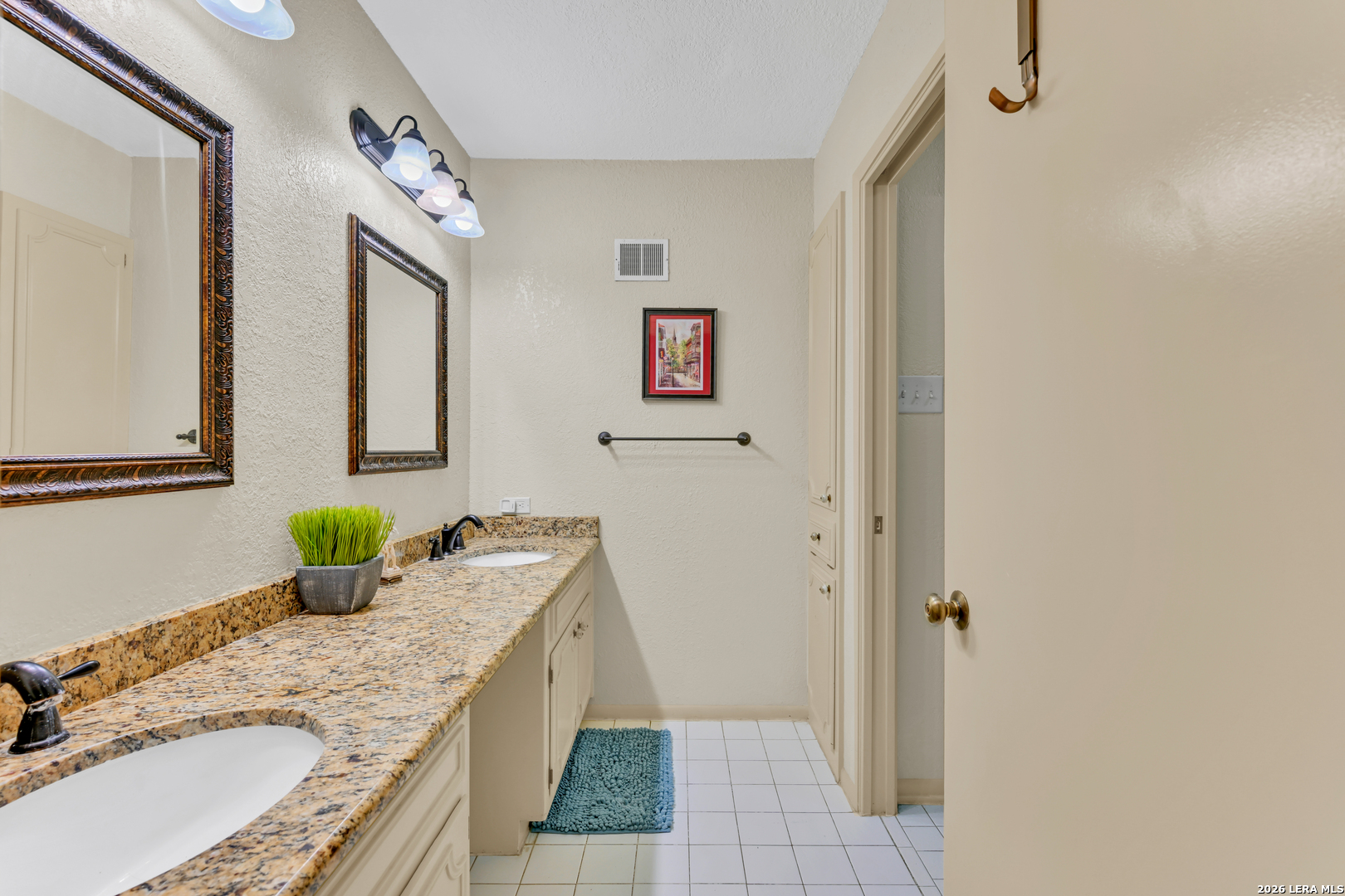 13115 N Hunters Circle San Antonio TX 78230