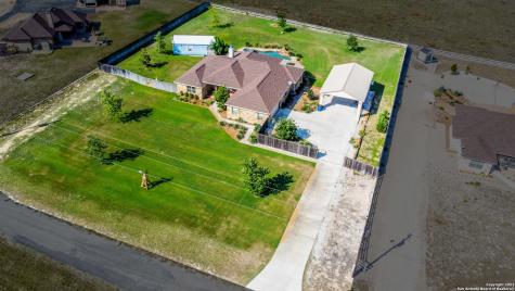 405 Clover Lane La Vernia TX 78121
