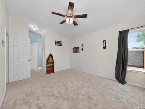8006 Echo Wind Street San Antonio TX 78250
