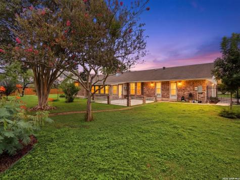 2402 Welsch Lane New Braunfels TX 78132