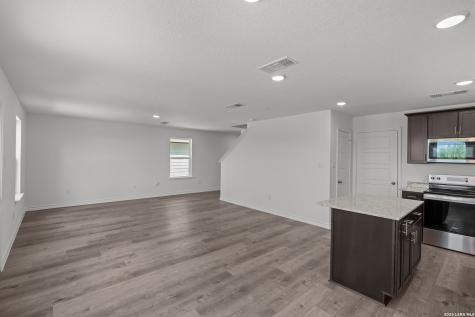 5139 Bay Breeze San Antonio TX 78245