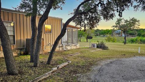 1647 Rio Ranchero Pipe Creek TX 78063