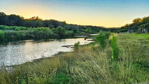 1647 Rio Ranchero Pipe Creek TX 78063