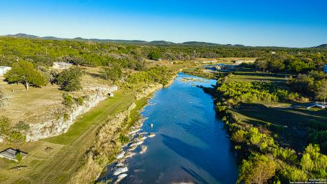 1647 Rio Ranchero Pipe Creek TX 78063