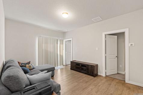 4406 Stark Alley San Antonio TX 78217