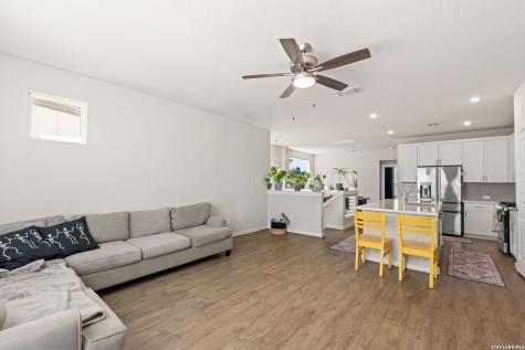 4406 Stark Alley San Antonio TX 78217