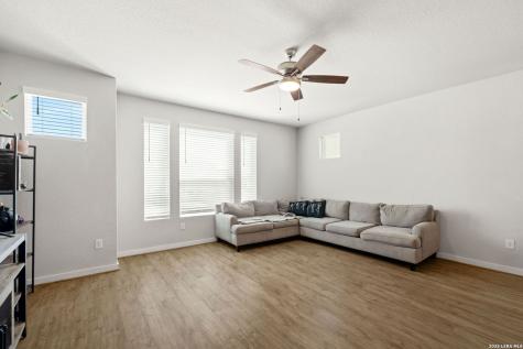 4406 Stark Alley San Antonio TX 78217