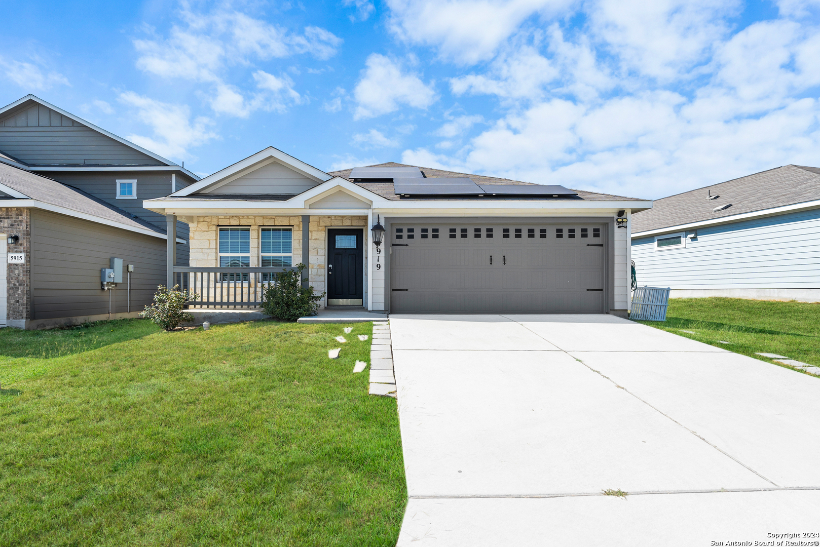 5919 Sunshine Summit Converse TX 78109