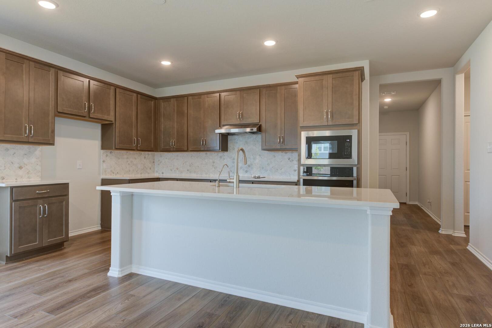 122 Thornbloom San Antonio TX 78253