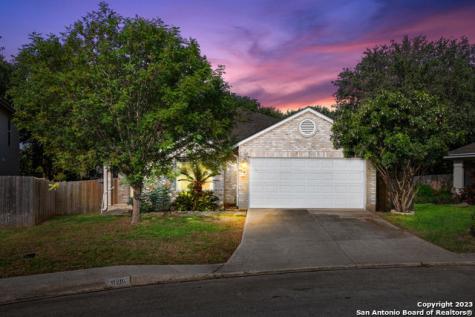 8215 Maverick Ridge Drive San Antonio TX 78240