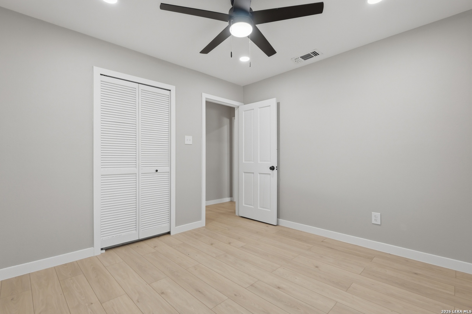 5415 Gary Cooper Street San Antonio TX 78240