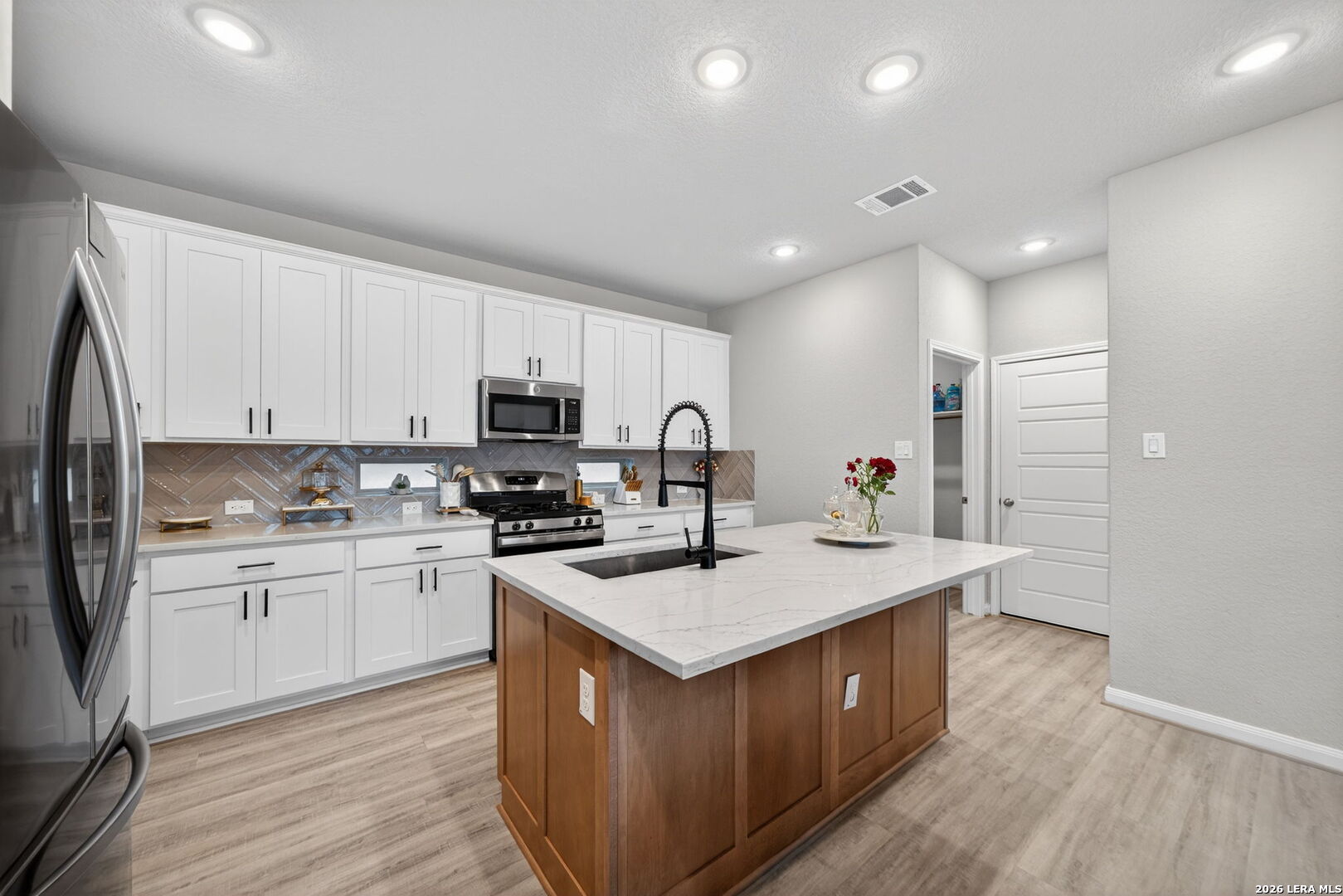 2639 Barkey San Antonio TX 78245