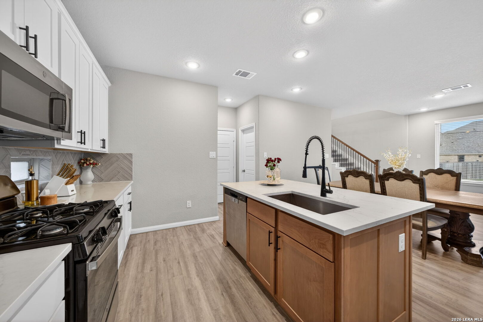 2639 Barkey San Antonio TX 78245