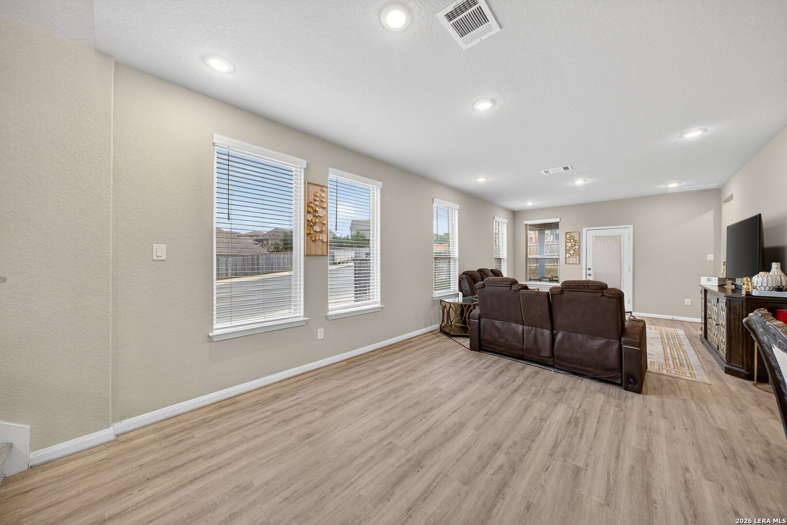 2639 Barkey San Antonio TX 78245