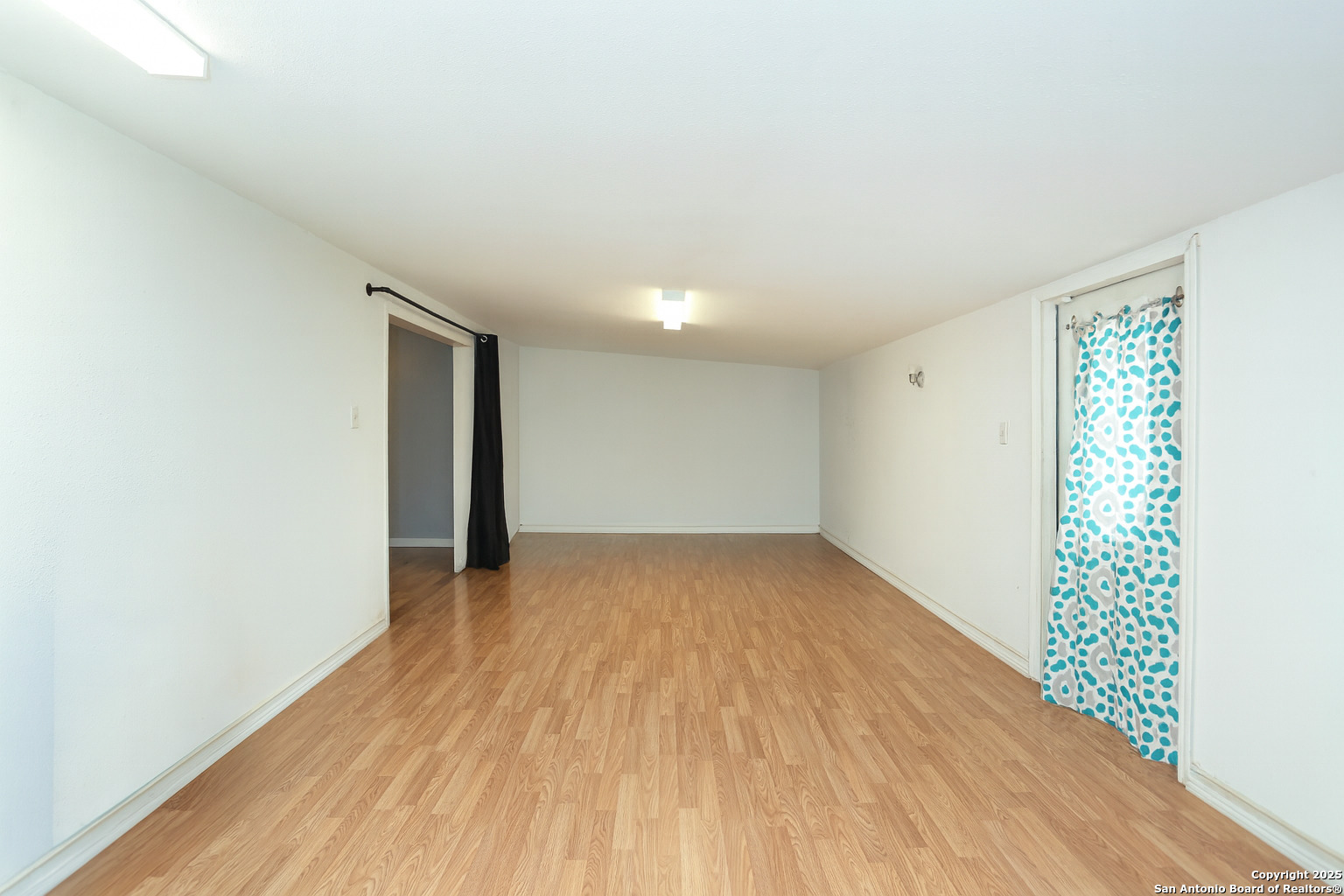 246 Flintstone Lane Universal City TX 78148