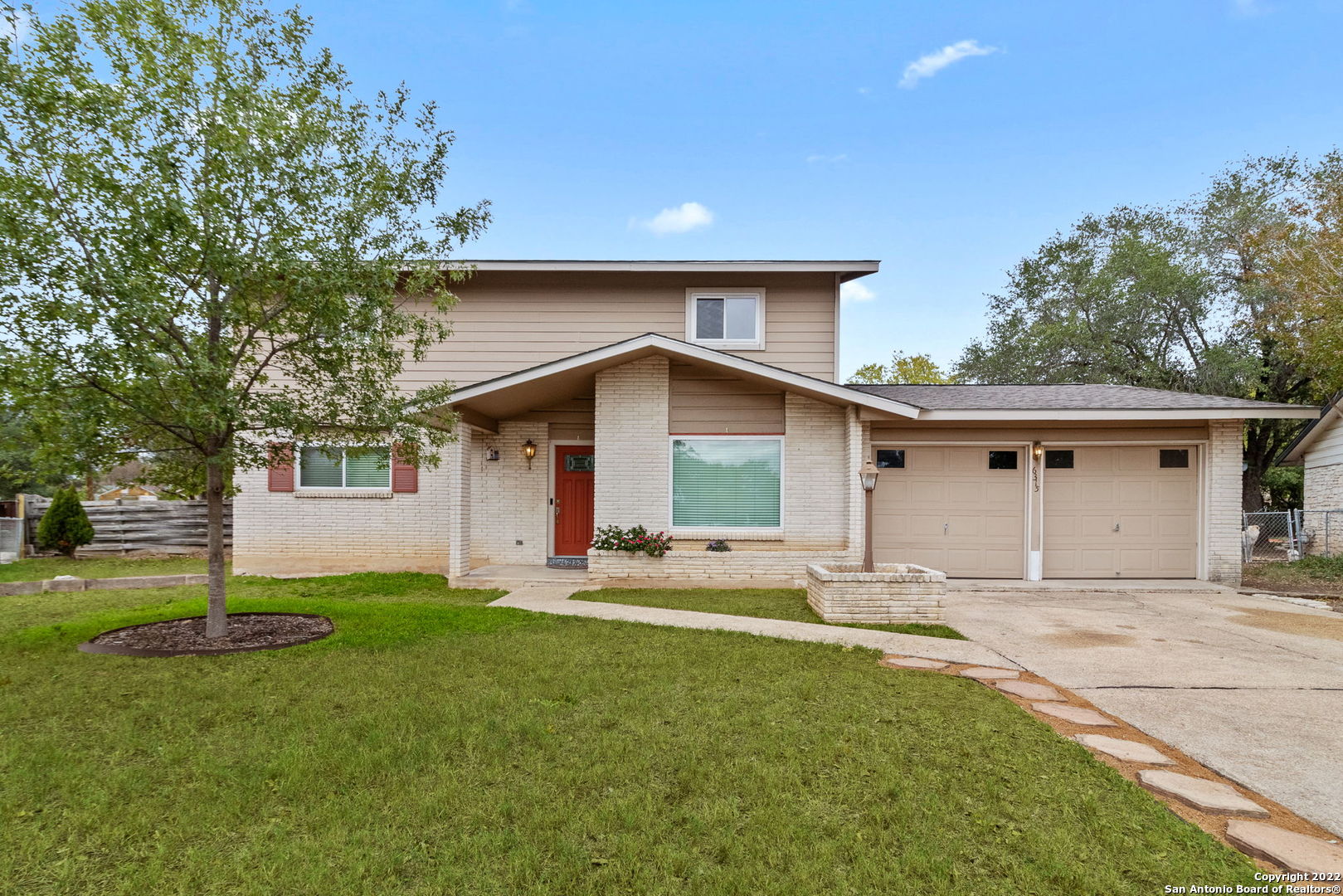 6315 Macaw San Antonio TX 78218