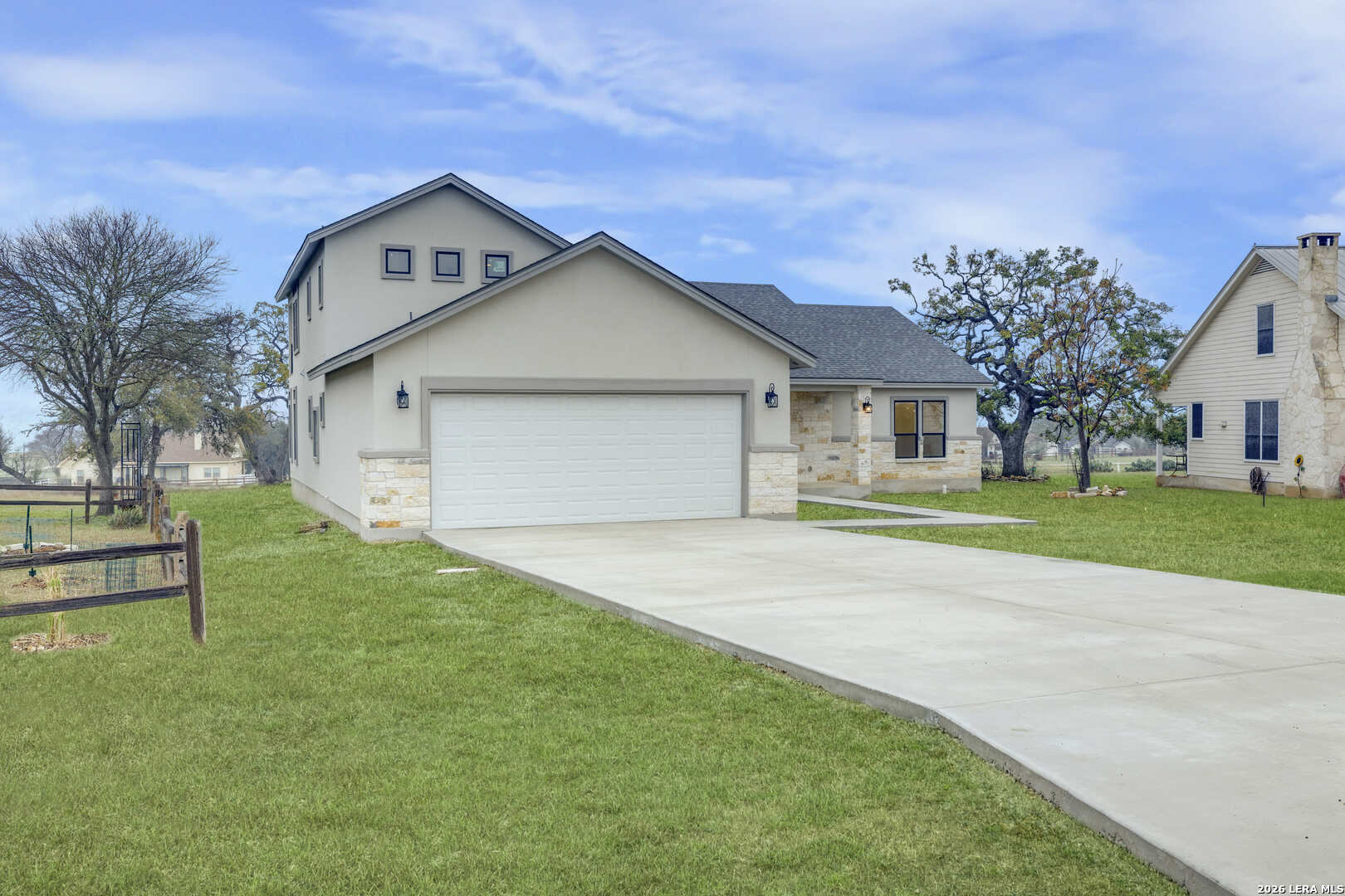 336 Knollwood Bandera TX 78003