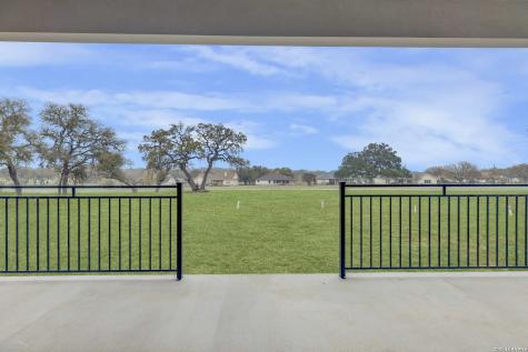 336 Knollwood Bandera TX 78003
