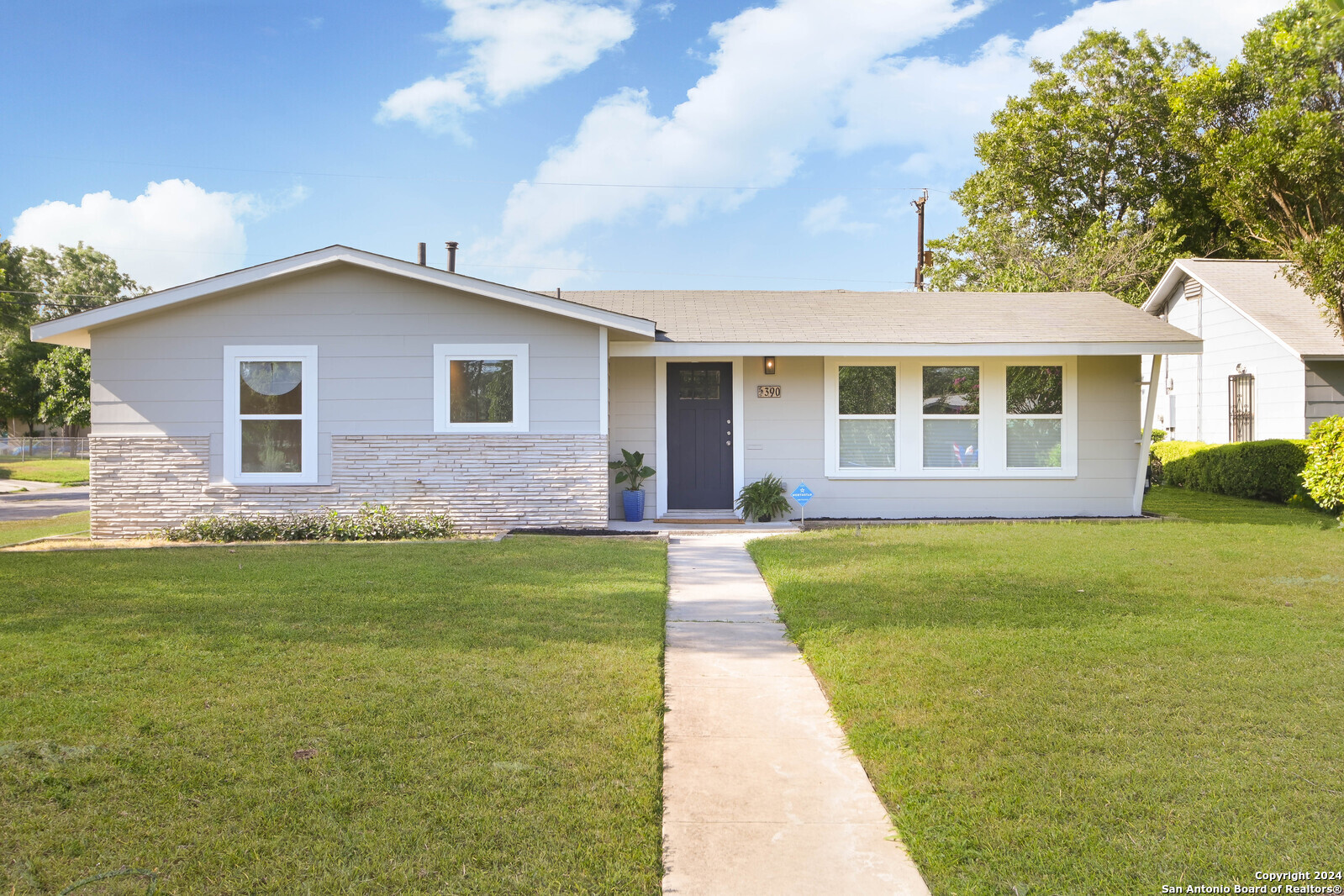 390 E Ackard Place San Antonio TX 78221