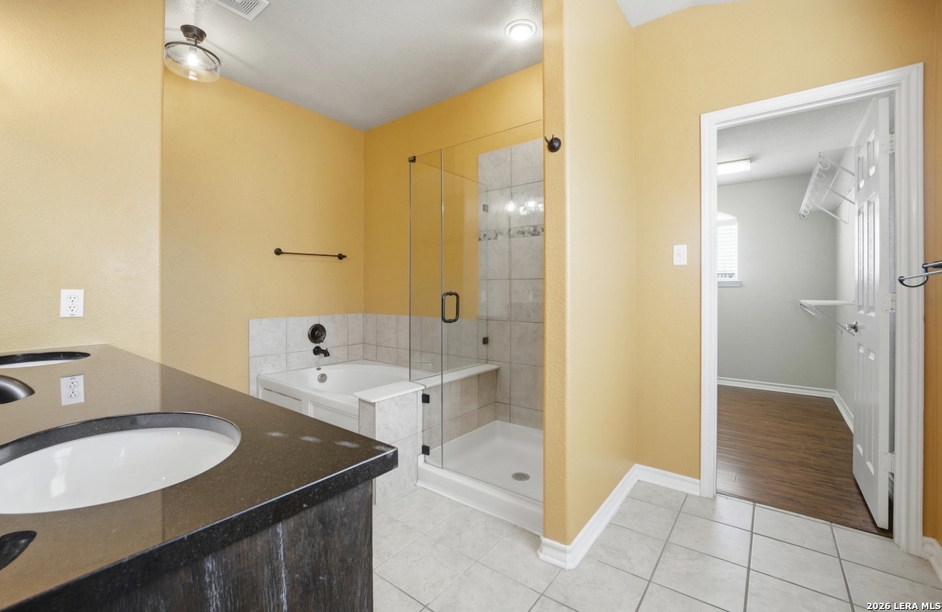 1115 Pinnacle Falls San Antonio TX 78260