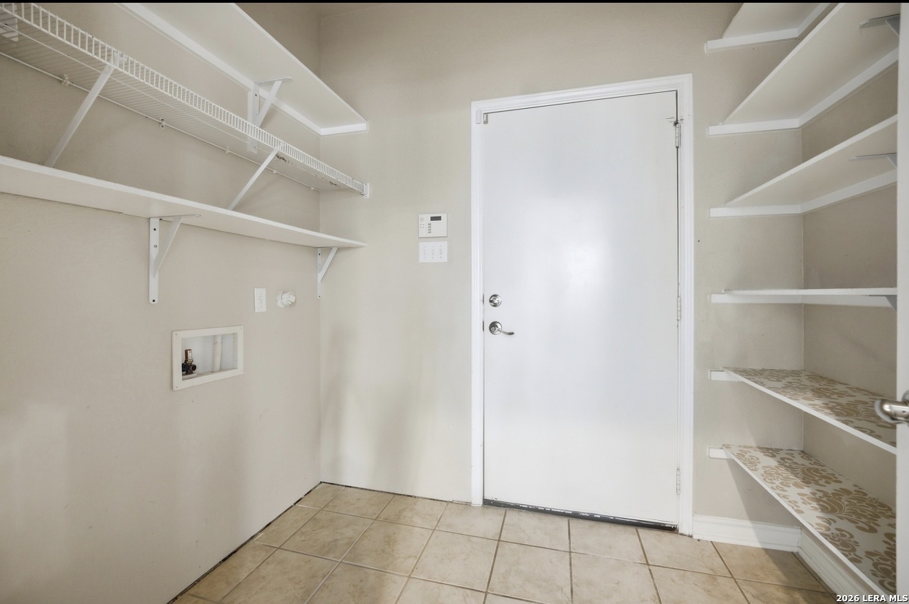 1115 Pinnacle Falls San Antonio TX 78260