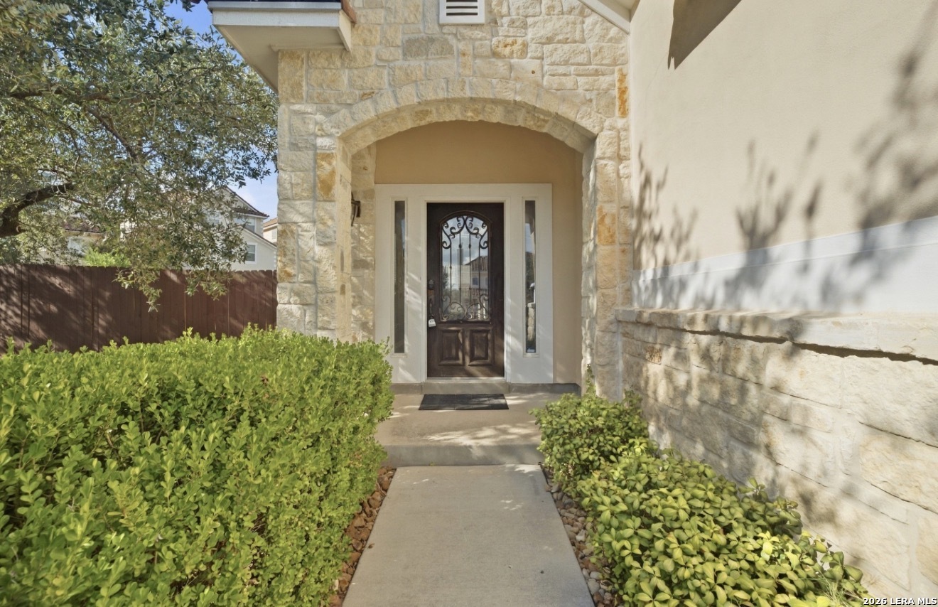 1115 Pinnacle Falls San Antonio TX 78260