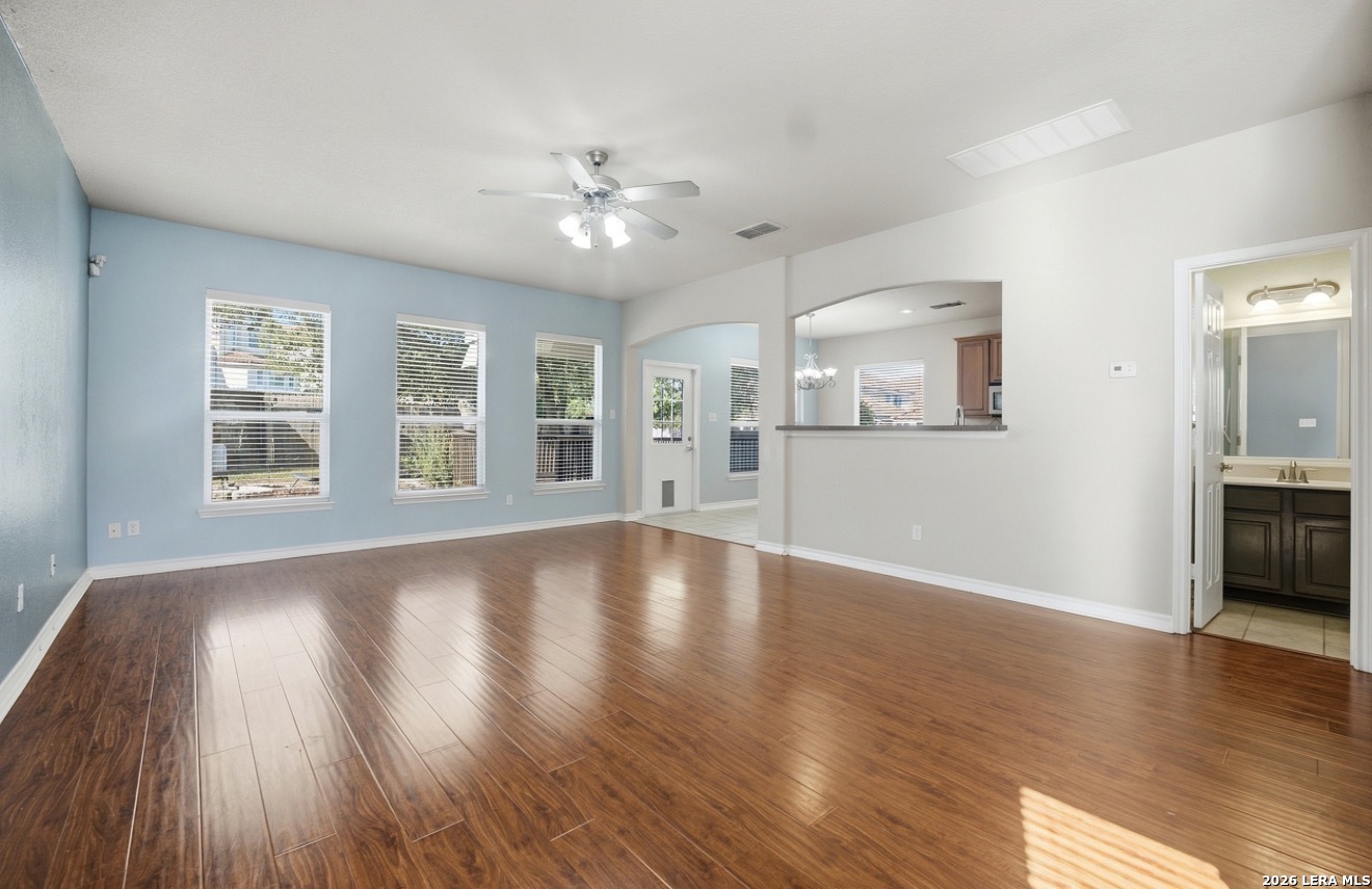 1115 Pinnacle Falls San Antonio TX 78260