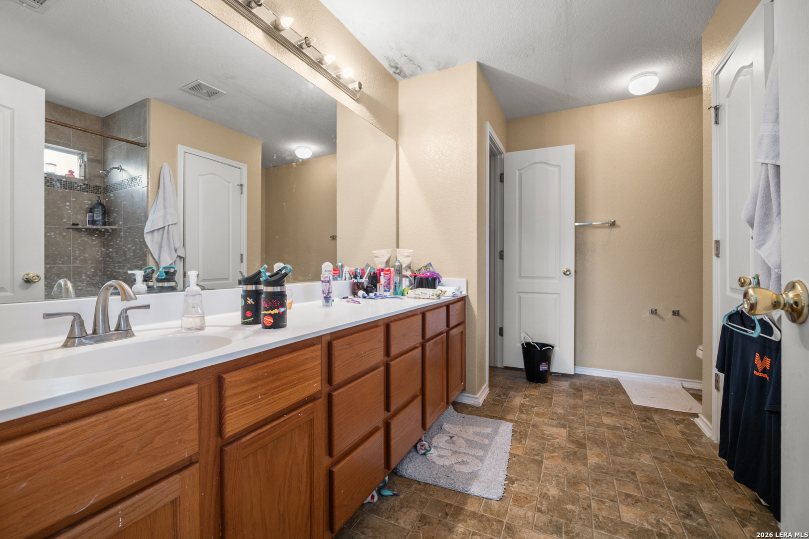 4126 Bear Oak San Antonio TX 78223