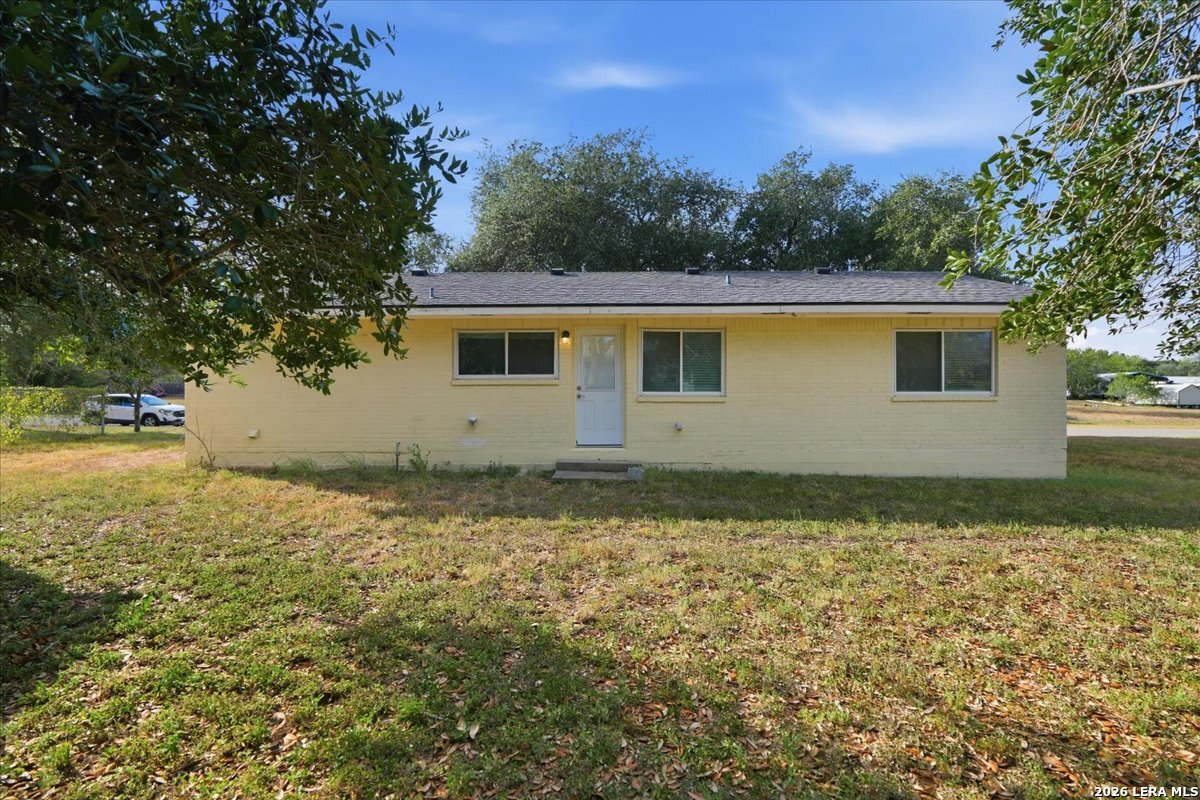 1307 William Street George West TX 78022