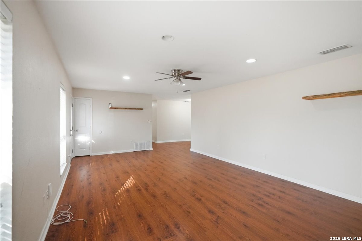 1307 William Street George West TX 78022