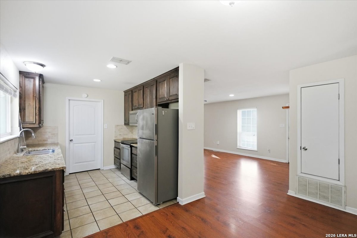 1307 William Street George West TX 78022
