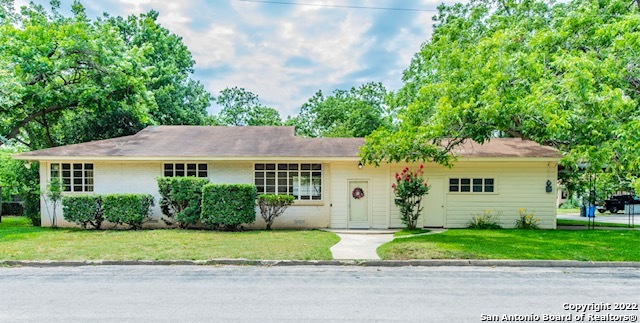 816 Bruns Street Seguin TX 78155