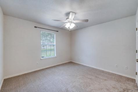 217 Hunters Dawn La Vernia TX 78121
