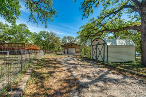217 Hunters Dawn La Vernia TX 78121
