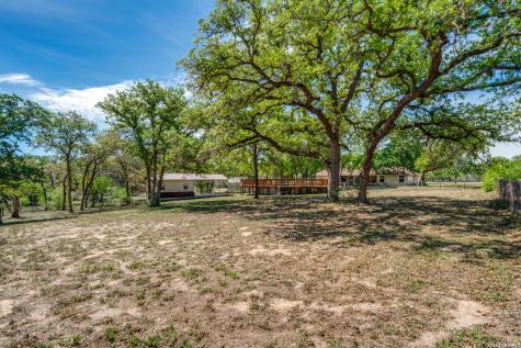 217 Hunters Dawn La Vernia TX 78121
