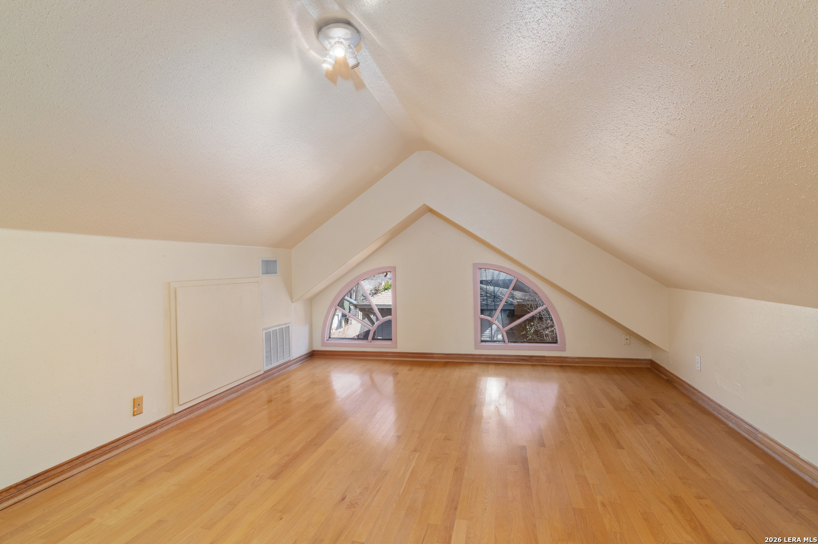 119 E Rosewood San Antonio TX 78212