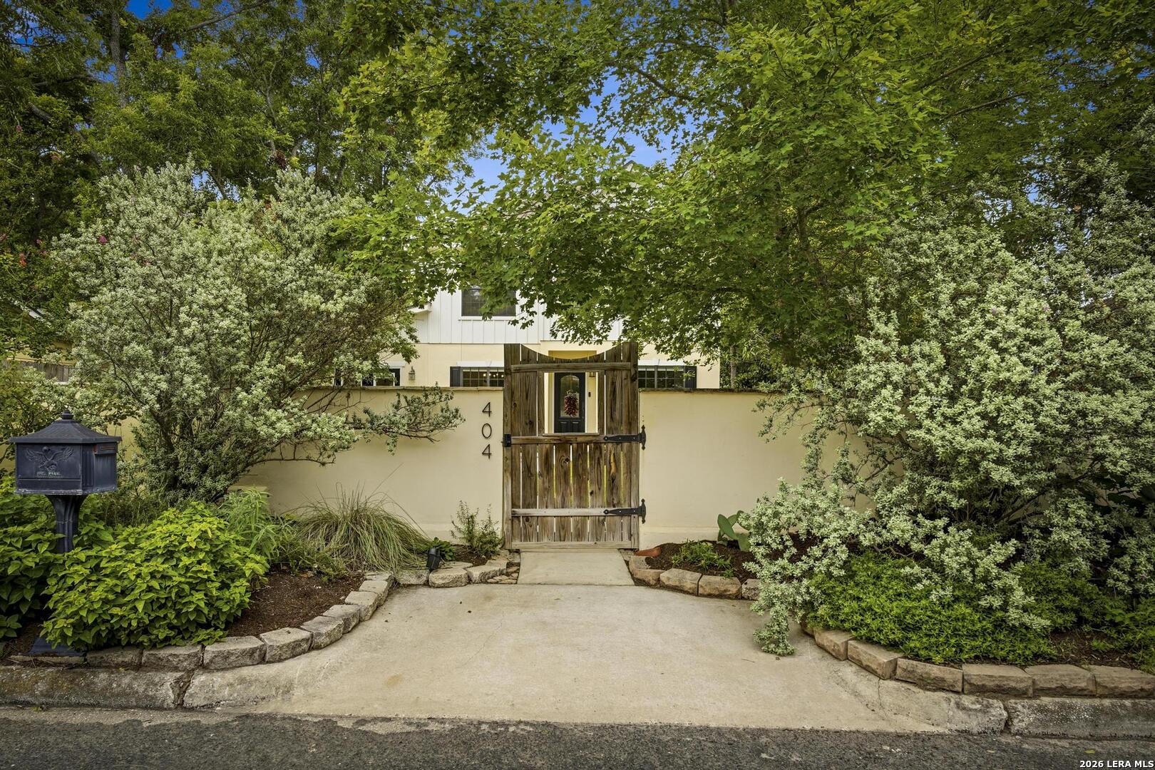 404 Ogrady Street Boerne TX 78006