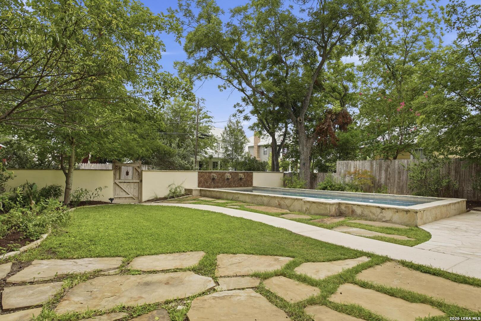 404 Ogrady Street Boerne TX 78006
