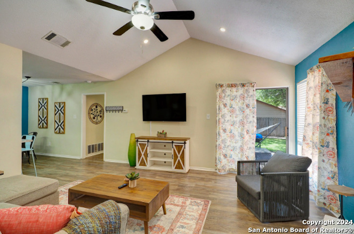 12515 Valle Dezavala San Antonio TX 78249