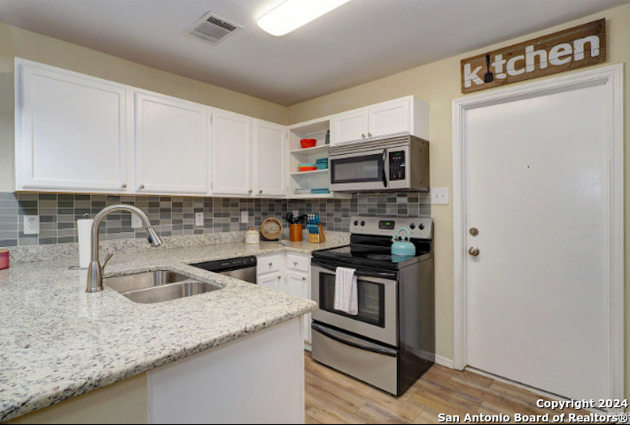 12515 Valle Dezavala San Antonio TX 78249