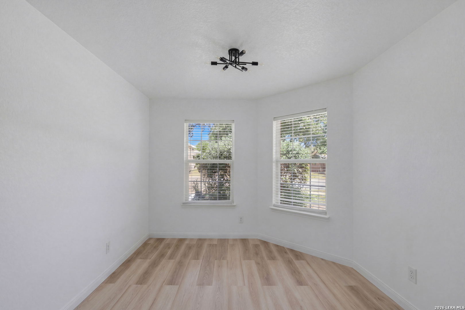 6050 Luckey Run San Antonio TX 78252