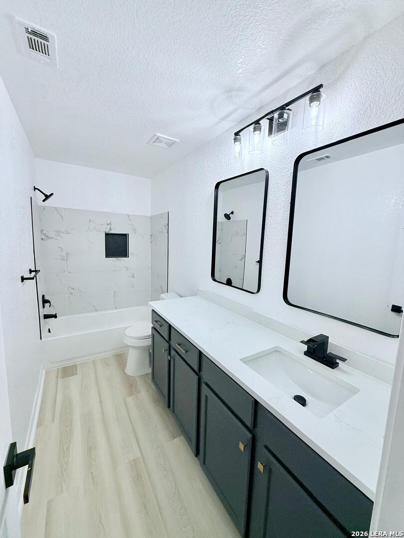 6050 Luckey Run San Antonio TX 78252