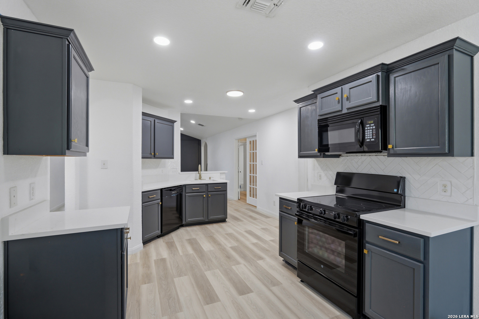 6050 Luckey Run San Antonio TX 78252